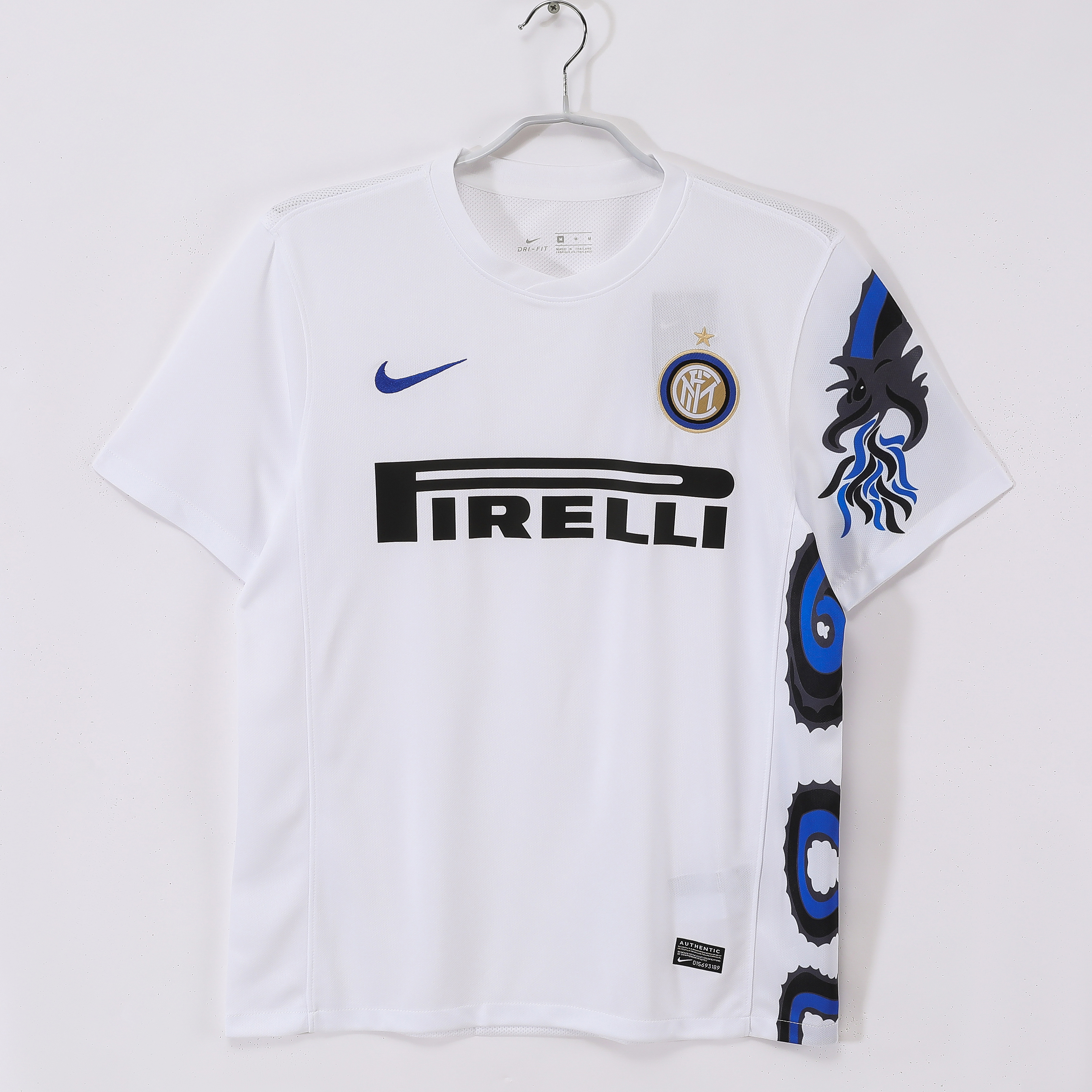 Camiseta de fútbol Inter Milan 2010/11 VISITANTE MANGA CORTA VERSION FAN